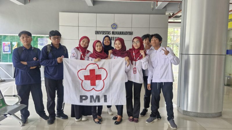 Donor Darah Rutin KSR PMI Unit Universitas Muhammadiyah Gresik Bekerja Sama dengan PMI Kabupaten Lamongan