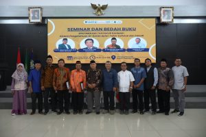 Biro AIK Universitas Muhammadiyah Gresik Gelar Seminar dan Bedah Buku Epistemologi Tadzakkur Rahmani